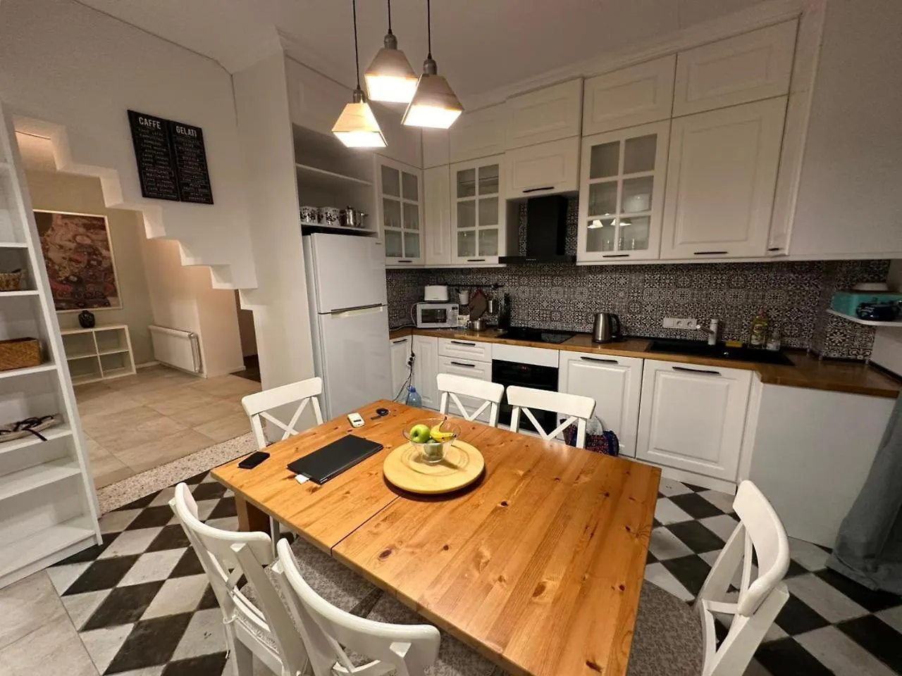 Modern 2 Bed Room Apartment With Pool And Gym Тбилиси